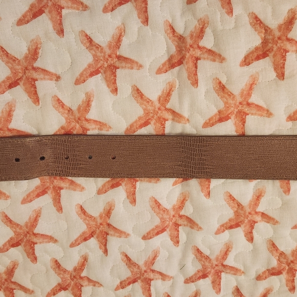 Light Brown Leather Textured Belt with Silver Buckle - Picture 4 of 8